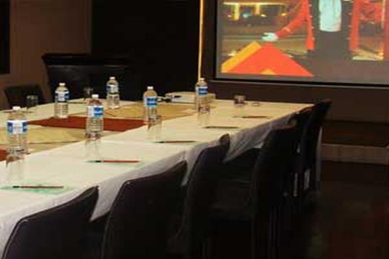 Hotel Siesta Hinjewadi Pune Ngoại thất bức ảnh
