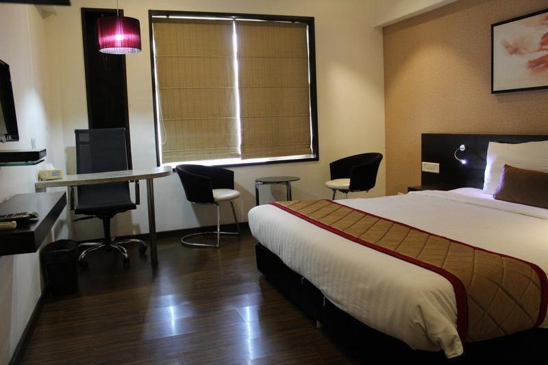 Hotel Siesta Hinjewadi Pune Ngoại thất bức ảnh